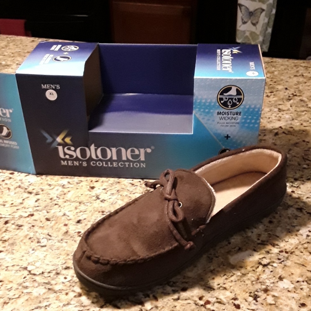 NWT very nice Isotoner lined slippers Sz 11-12